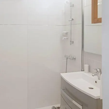 T2 Avec Piscine, Accès Et Parking Privatif - Les Mimosas - Fr-1-610-67 *